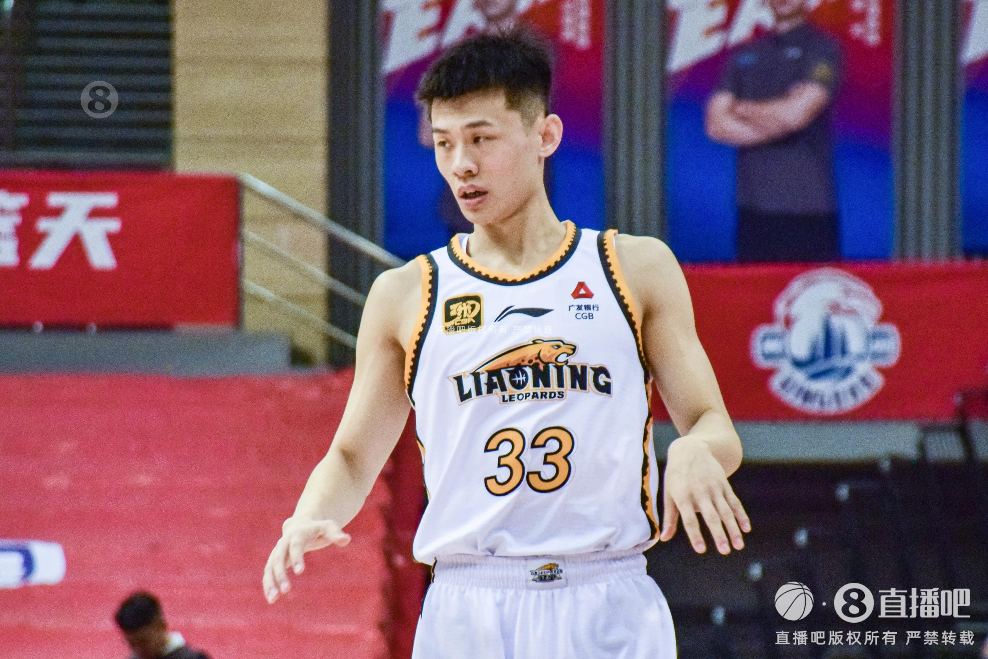 盡力了！王嵐嵚末節(jié)2記三分 全場18分鐘4中3拿到10分